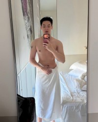 Hoàng duy.
